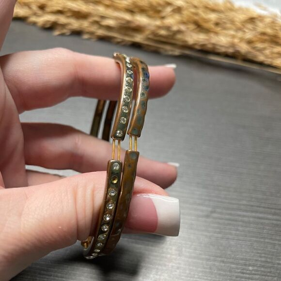 Neiman Marcus Vintage Gold Tone Stretch Bracelets w/ CZ Detailing - OS - Picture 4 of 5